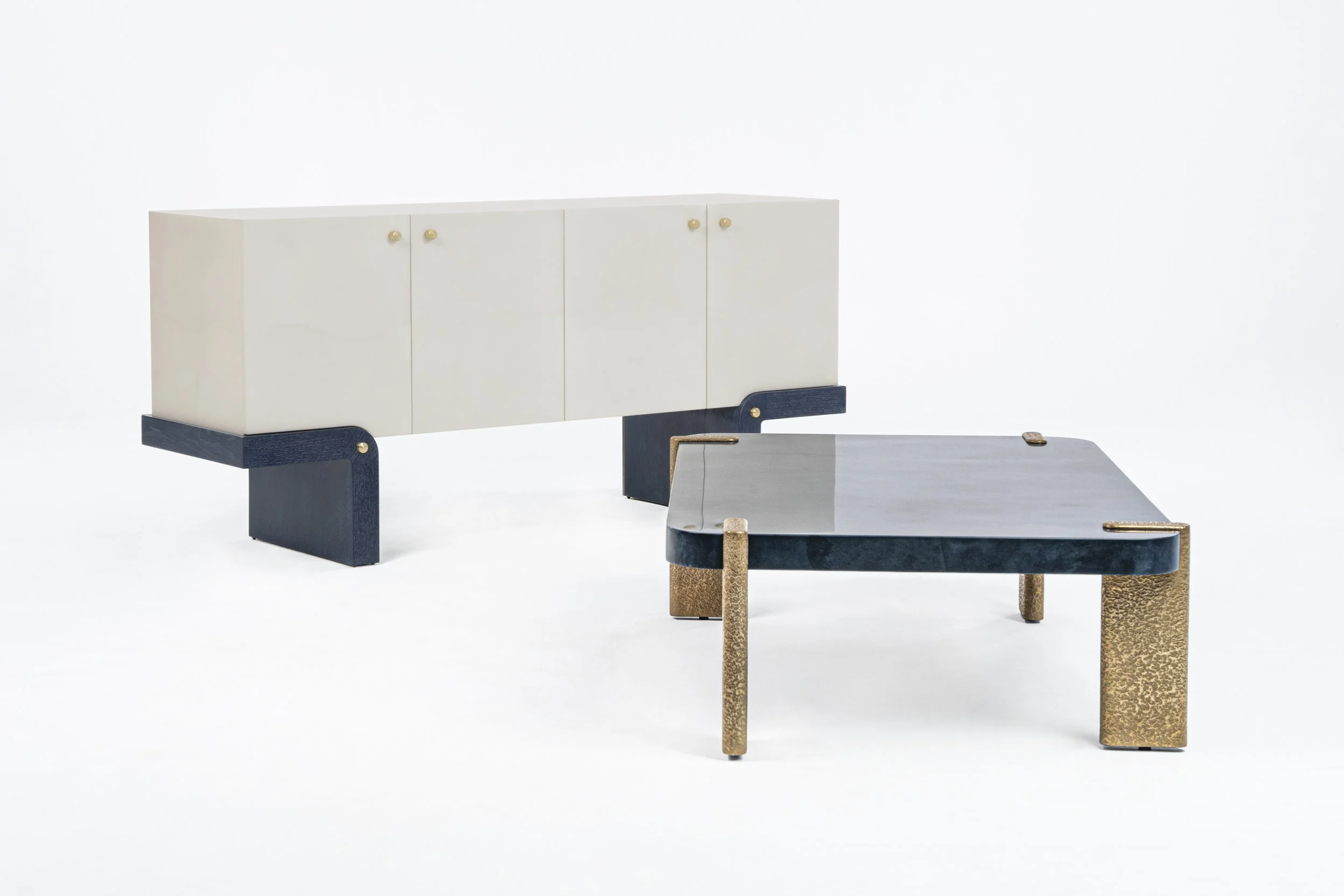 MAGRITTE BRONZE — Jimeco Interiors